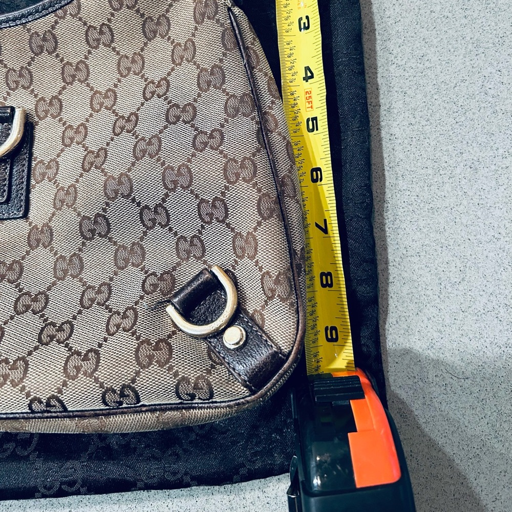 Genuine Gucci Bag with storage bag. 12 x 9 1/2 x 9. - Picture 4 of 12